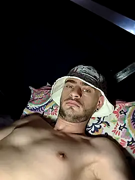 bigcockwhite777 online show from May 16, 2:32 am