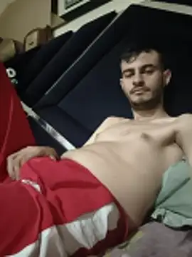 bigcockwhite777 online show from February 5, 9:21 pm