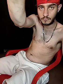 bigcockwhite777 online show from November 18, 9:40 pm