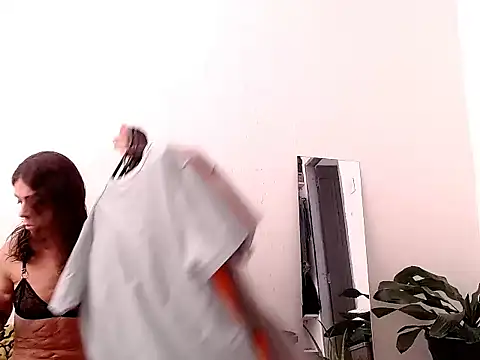 saara johnson496 online show from October 28, 3:55 pm