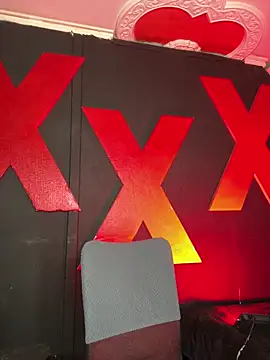 abrilbigcock online show from April 11, 12:07 am