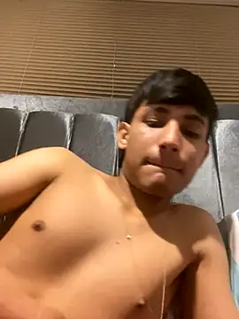 Snapshot of cody_fox10 chatting on September 17, 5:04 pm cody fox10 online show from September 17, 5:04 pm