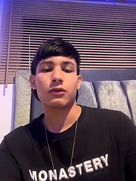 Snapshot of cody_fox10 chatting on November 6, 8:46 pm cody fox10 online show from November 6, 8:46 pm