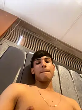 Snapshot of cody_fox10 chatting on September 16, 6:53 pm cody fox10 online show from September 16, 6:53 pm