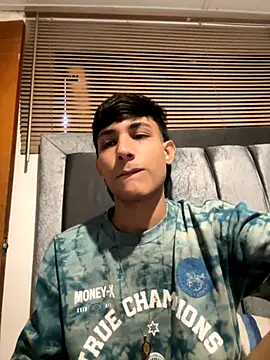 Snapshot of cody_fox10 chatting on October 4, 7:37 pm cody fox10 online show from October 4, 7:37 pm