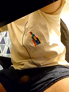 xneko  online show from April 17, 5:38 pm