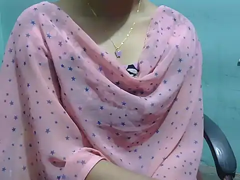 Snapshot of lovely_soniya chatting on November 13, 6:50 am lovely soniya online show from November 13, 6:50 am