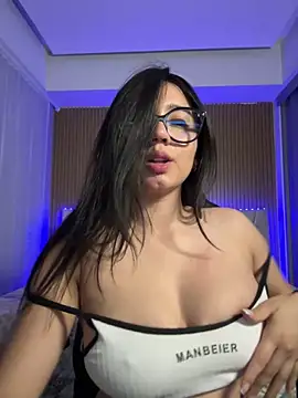 Michelle Zoe online show from May 29, 5:46 am