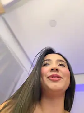 Michelle Zoe online show from October 25, 4:00 am