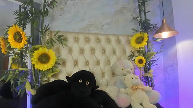 Snapshot of LittleeJaz chatting on June 14, 3:41 am LittleeJaz online show from June 14, 3:41 am