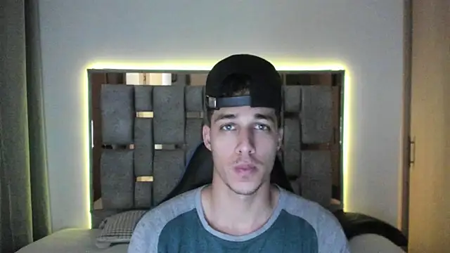 Snapshot of orionblaze69_ chatting on May 22, 3:04 am orionblaze69 online show from May 22, 3:04 am