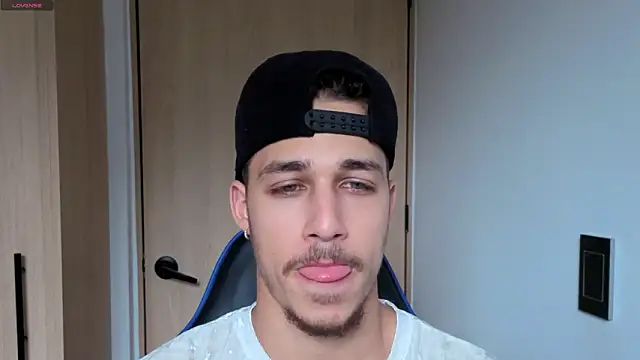 orionblaze69  online show from February 20, 8:33 pm