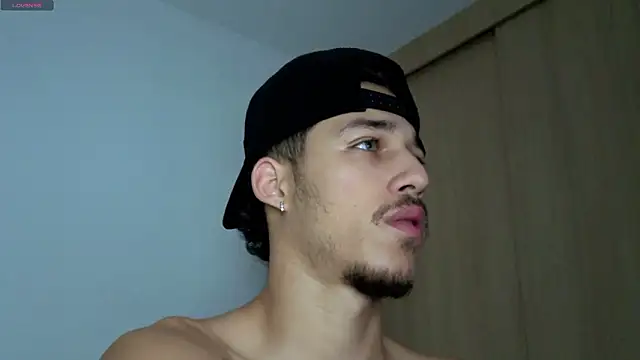 orionblaze69  online show from February 21, 10:06 am