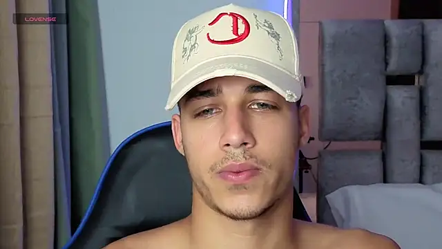 orionblaze69  online show from October 21, 11:15 pm