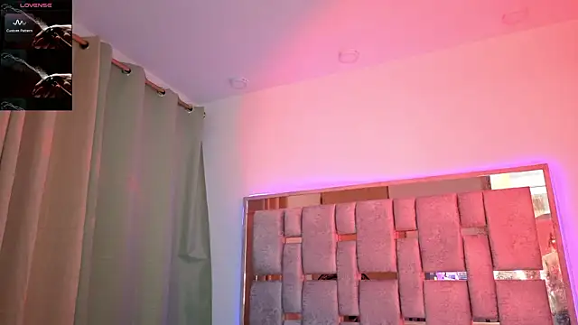 orionblaze69  online show from February 14, 12:00 am