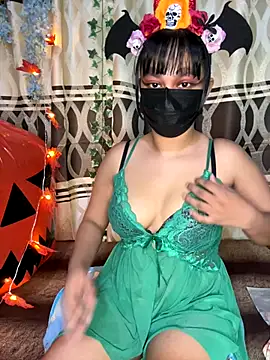 Ariana  Marie online show from October 29, 1:15 am