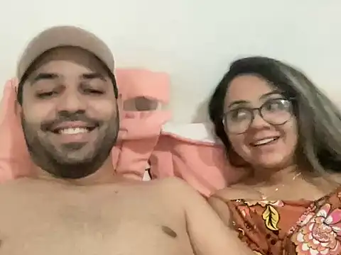 Snapshot of LoiraSapeca26 chatting on October 26, 3:23 pm LoiraSapeca26 online show from October 26, 3:23 pm