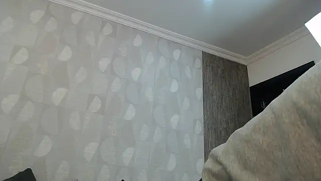Snapshot of elamurray chatting on October 8, 11:12 am elamurray online show from October 8, 11:12 am