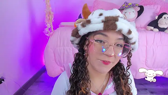 Snapshot of hannacutegod chatting on November 10, 4:39 am hannacutegod online show from November 10, 4:39 am