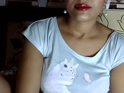 Snapshot of hotee_bhabi chatting on September 8, 5:45 pm hotee bhabi online show from September 8, 5:45 pm