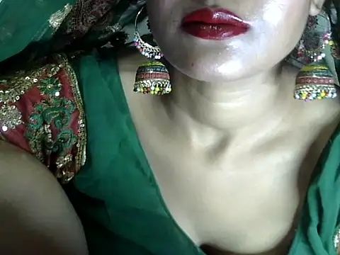 Snapshot of hotee_bhabi chatting on September 30, 5:57 am hotee bhabi online show from September 30, 5:57 am