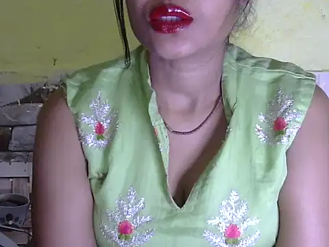 Snapshot of hotee_bhabi chatting on November 10, 2:00 pm hotee bhabi online show from November 10, 2:00 pm