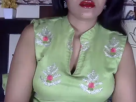 Snapshot of hotee_bhabi chatting on November 28, 3:56 pm hotee bhabi online show from November 28, 3:56 pm