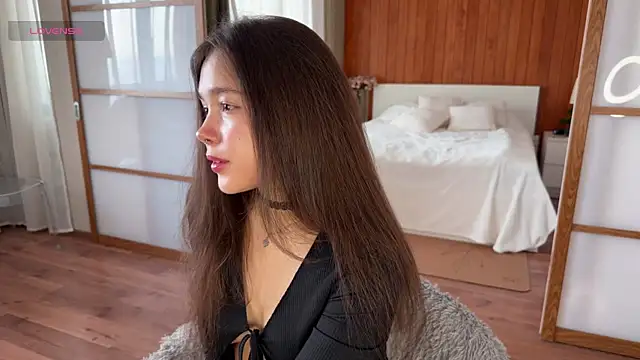 PlumyBun online show from December 20, 7:33 am