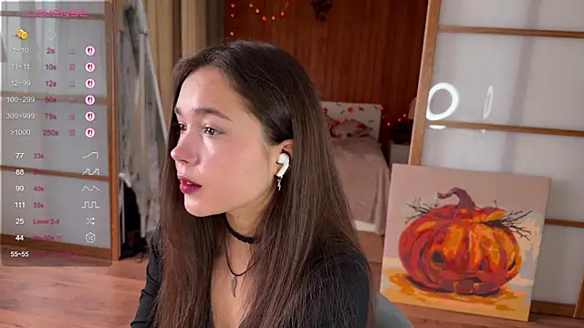 PlumyBun online show from October 29, 4:22 am