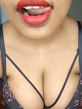 sex-withcouple online show from March 26, 3:16 am