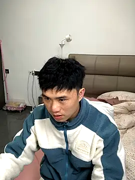 Snapshot of Azyrrgg chatting on November 6, 8:51 am Azyrrgg online show from November 6, 8:51 am