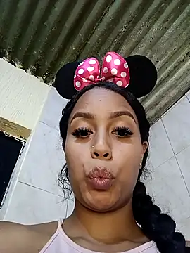 Fernanda30 online show from April 28, 2:10 pm