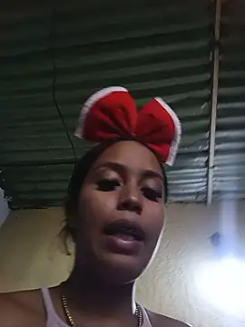 Snapshot of Fernanda30 chatting on June 27, 2:56 pm Fernanda30 online show from June 27, 2:56 pm