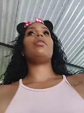 Fernanda30 online show from May 6, 2:32 pm