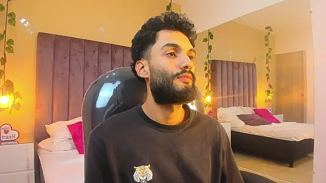 Ryan Jackson  online show from November 27, 4:46 am