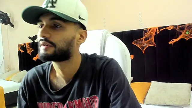 Snapshot of Ryan_Jackson_ chatting on October 8, 5:20 am Ryan Jackson  online show from October 8, 5:20 am