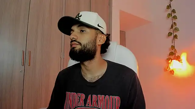 Snapshot of Ryan_Jackson_ chatting on September 10, 11:26 pm Ryan Jackson  online show from September 10, 11:26 pm