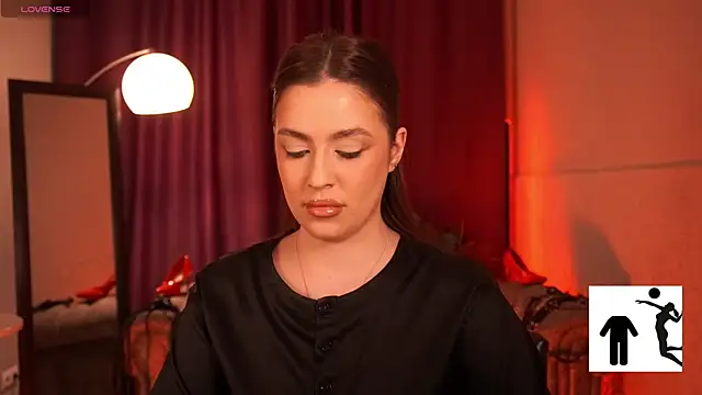 EmiliyaRoude online show from December 2, 1:13 pm