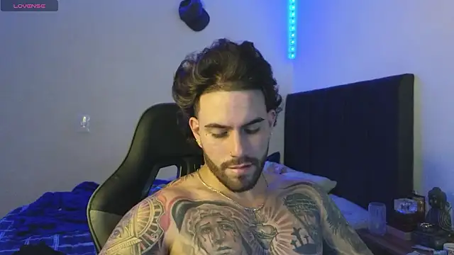 Ades Lowe online show from February 20, 6:26 am