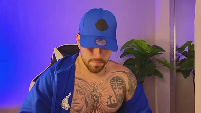 Ades Lowe online show from December 5, 11:42 am