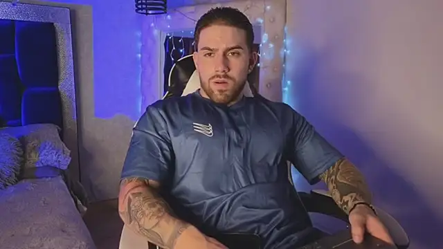 Ades Lowe online show from November 10, 7:30 pm