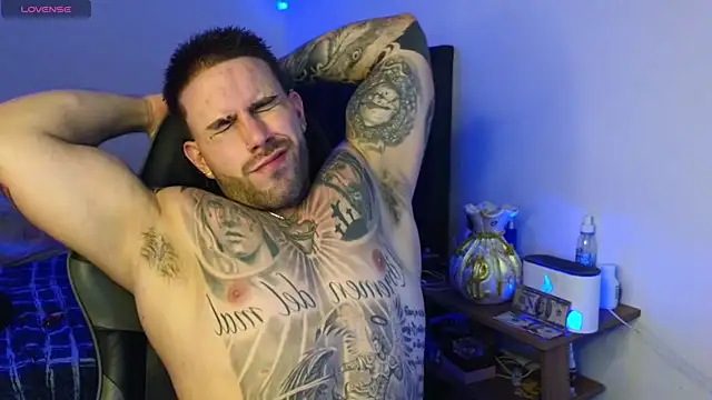 Ades Lowe online show from April 14, 7:02 am