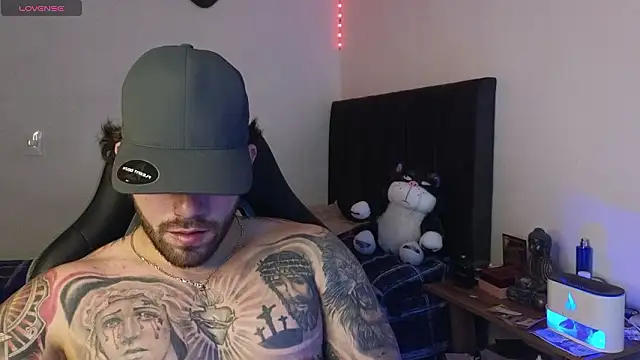 Ades Lowe online show from March 3, 5:03 am