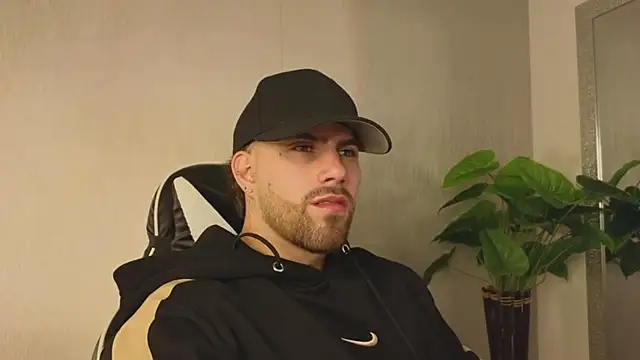 Ades Lowe online show from November 29, 11:43 am