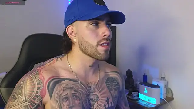 Ades Lowe online show from March 14, 8:37 pm