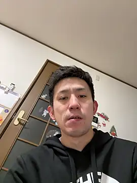 yuma0815 online show from March 2, 10:17 pm