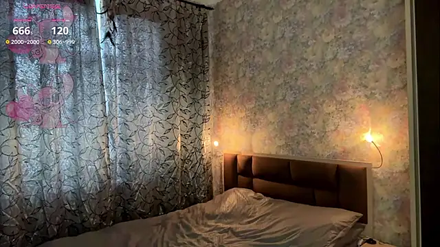 LoraDavi online show from February 12, 7:19 am