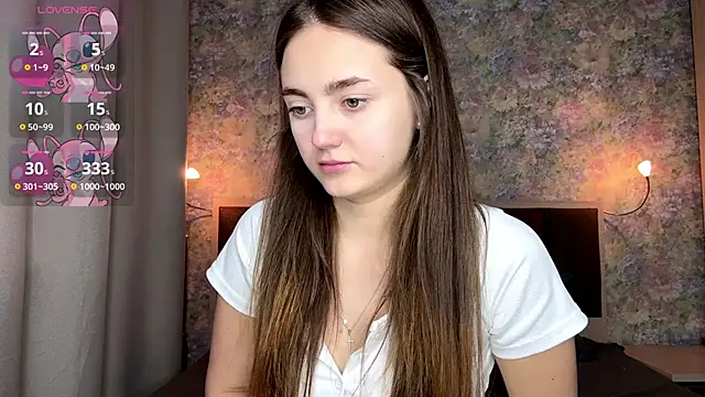 LoraDavi online show from April 13, 7:23 am