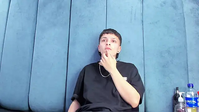 Snapshot of Megan_Thompson_ chatting on February 26, 2:22 am Megan Thompson online show from February 26, 2:22 am