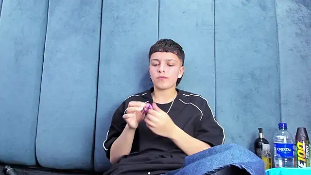 Snapshot of Megan_Thompson_ chatting on March 4, 2:19 am Megan Thompson online show from March 4, 2:19 am